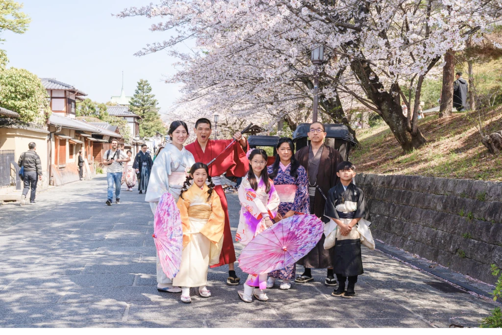 京都で着物を楽しむ団体のお客様