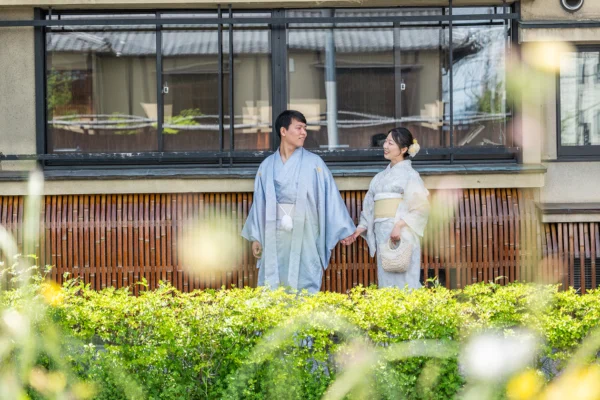 夕暮れ前に歩く高台寺とねねの道。京都・東山で着物に着替える大人のふたり旅
