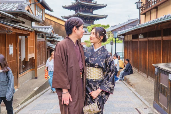 高台寺の絶景ランチから八坂の塔の夕景まで。京都を着物で巡る大人のデートコース
